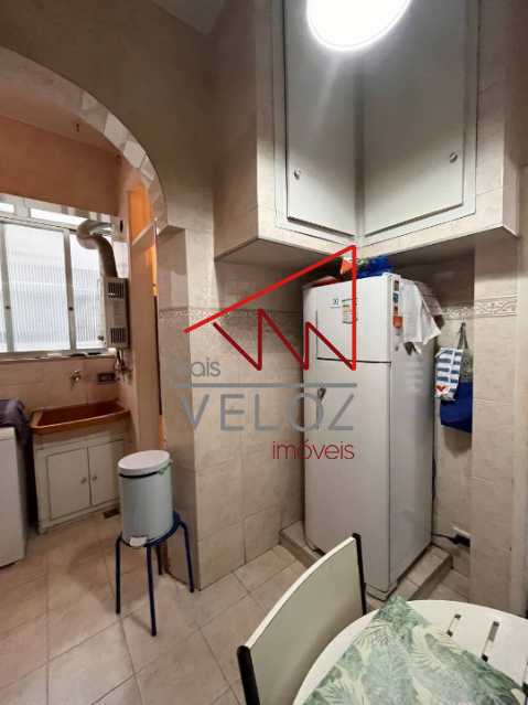 Apartamento à venda com 2 quartos, 61m² - Foto 4