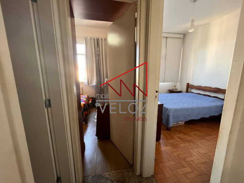 Apartamento à venda com 2 quartos, 61m² - Foto 10