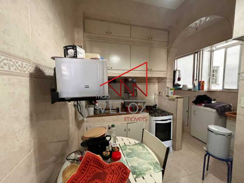 Apartamento à venda com 2 quartos, 61m² - Foto 12