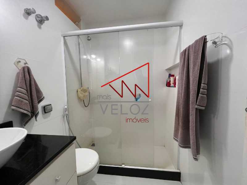 Apartamento à venda com 2 quartos, 61m² - Foto 13