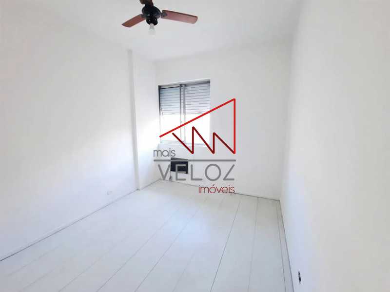 Apartamento à venda com 3 quartos, 106m² - Foto 9