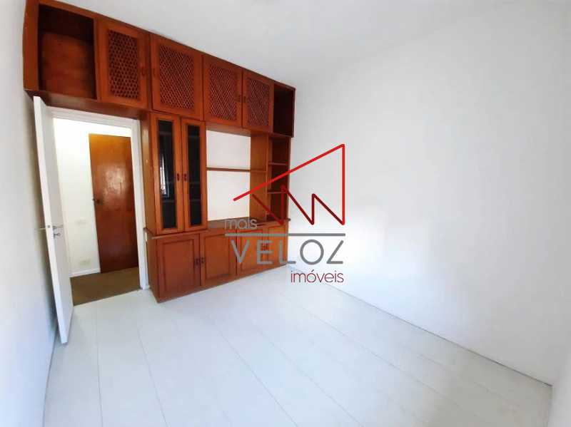 Apartamento à venda com 3 quartos, 106m² - Foto 10