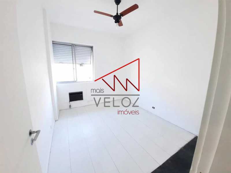 Apartamento à venda com 3 quartos, 106m² - Foto 23