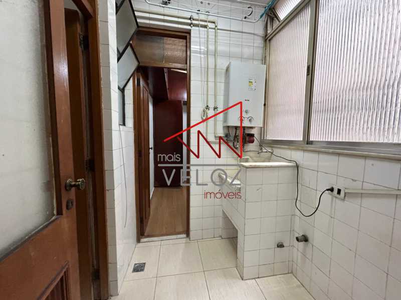 Apartamento à venda com 2 quartos, 80m² - Foto 18