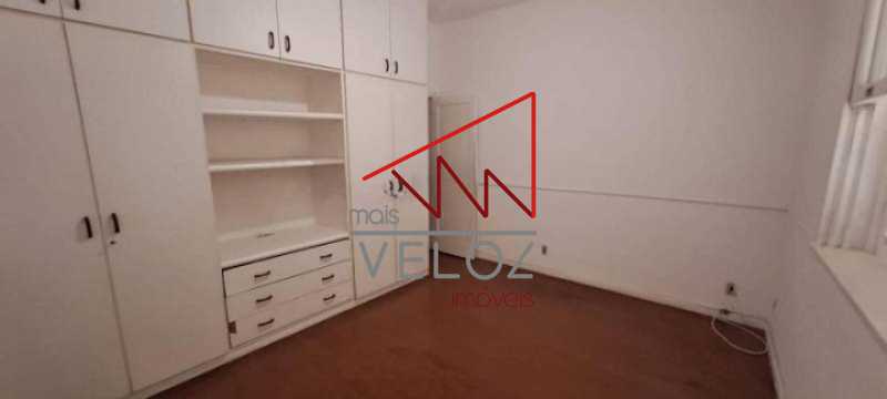 Apartamento à venda com 3 quartos, 168m² - Foto 13