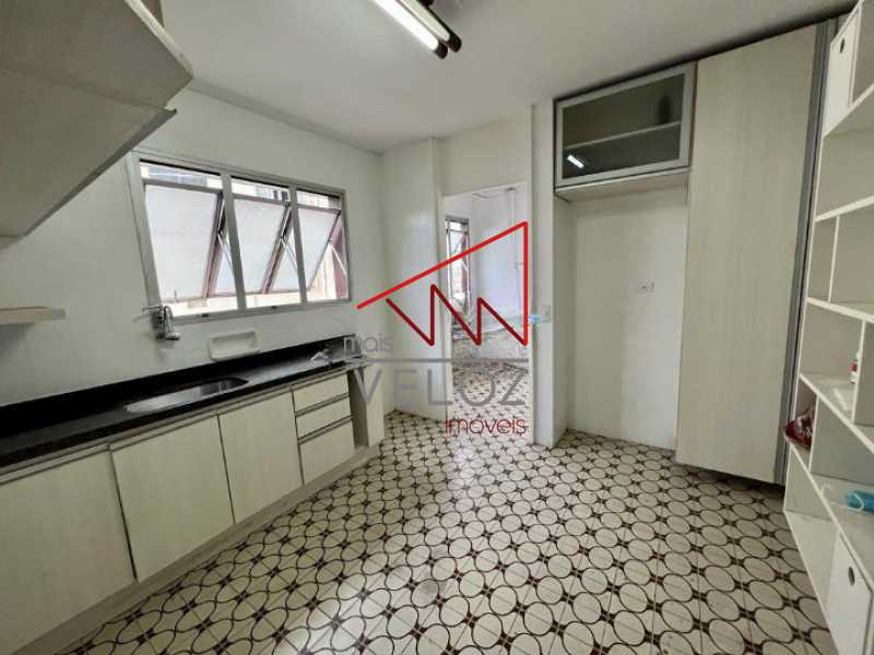 Apartamento à venda com 3 quartos, 94m² - Foto 17