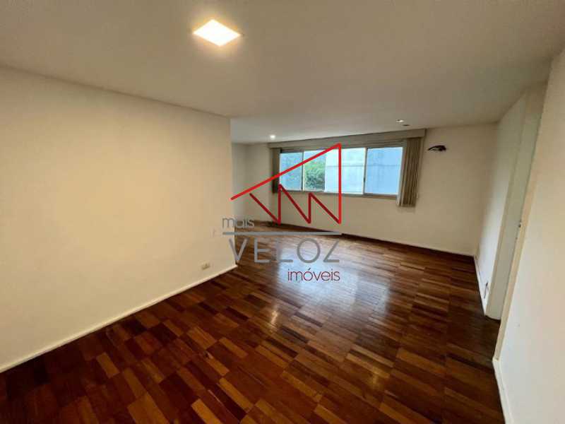 Apartamento à venda com 3 quartos, 94m² - Foto 1