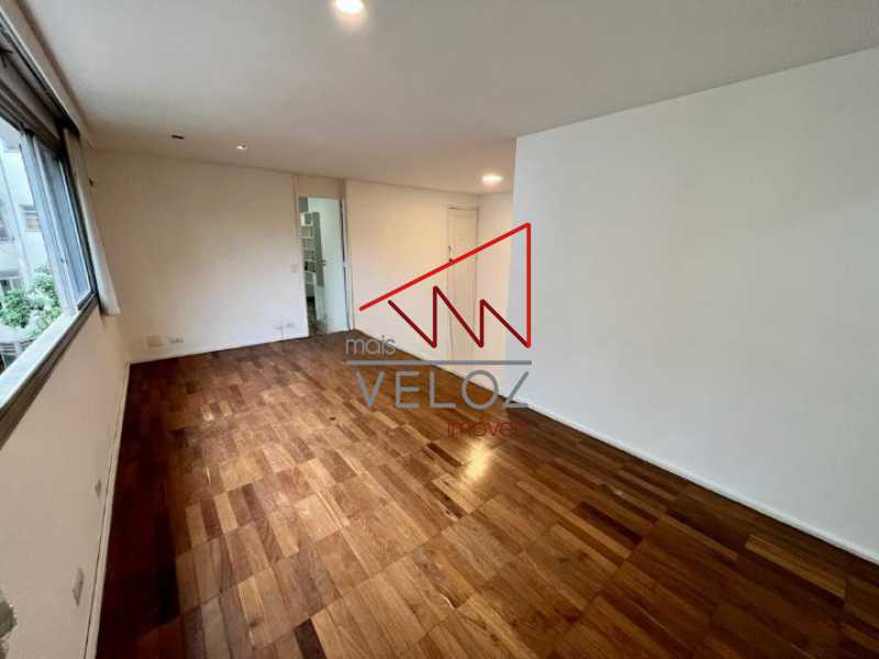 Apartamento à venda com 3 quartos, 94m² - Foto 21