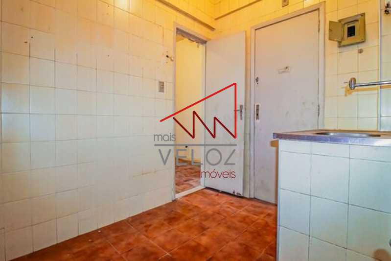 Apartamento à venda com 2 quartos, 65m² - Foto 14