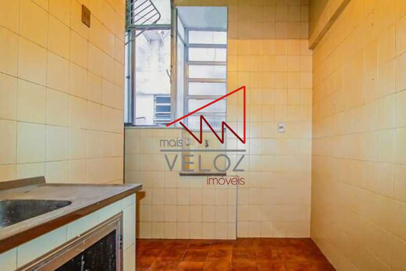 Apartamento à venda com 2 quartos, 65m² - Foto 15