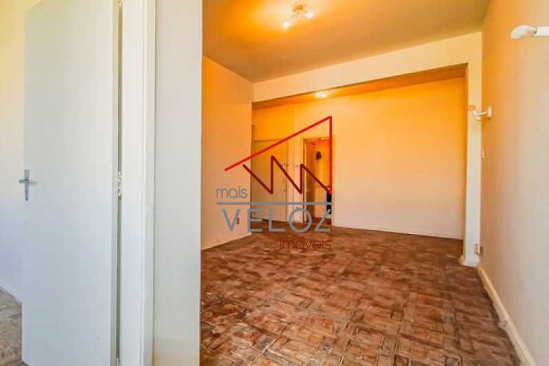 Apartamento à venda com 2 quartos, 65m² - Foto 12