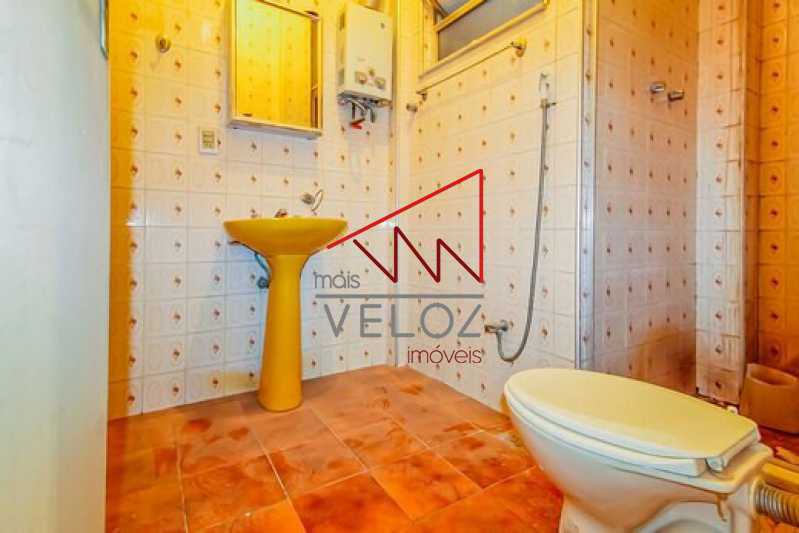 Apartamento à venda com 2 quartos, 65m² - Foto 24