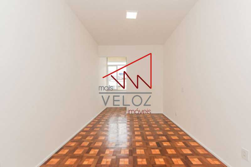 Apartamento à venda com 2 quartos, 65m² - Foto 1