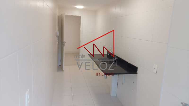 Apartamento à venda com 2 quartos, 101m² - Foto 17