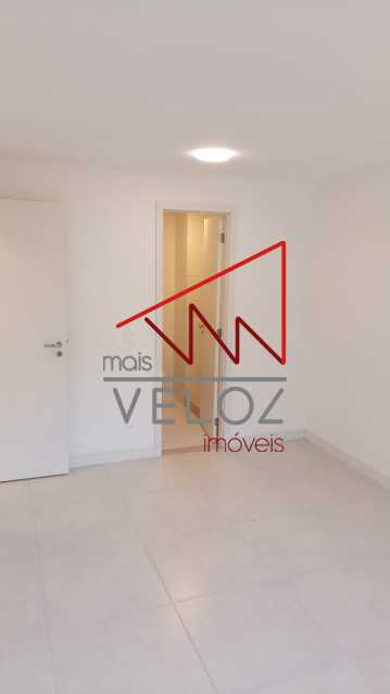 Apartamento à venda com 2 quartos, 101m² - Foto 11