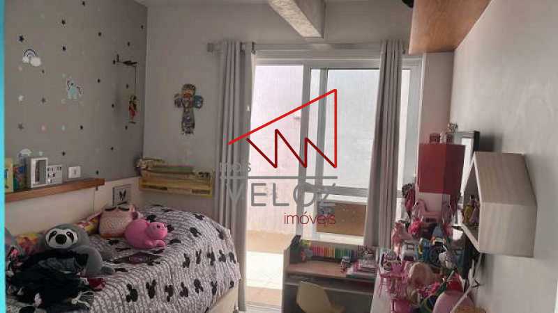 Apartamento à venda com 3 quartos, 219m² - Foto 3