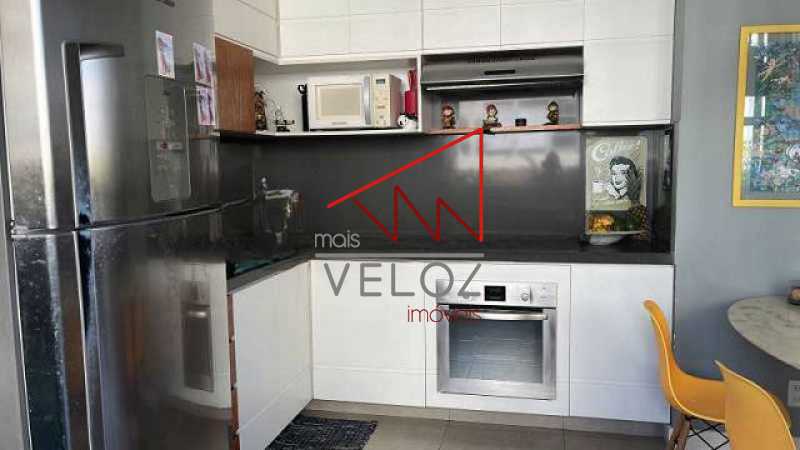 Apartamento à venda com 3 quartos, 219m² - Foto 13