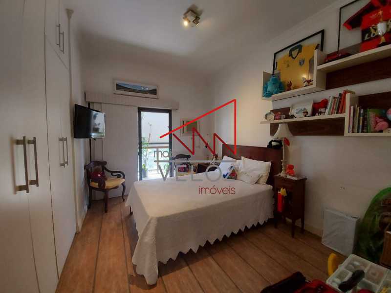 Apartamento à venda com 4 quartos, 232m² - Foto 7