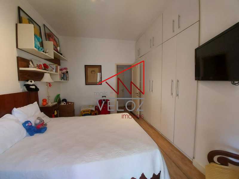 Apartamento à venda com 4 quartos, 232m² - Foto 8