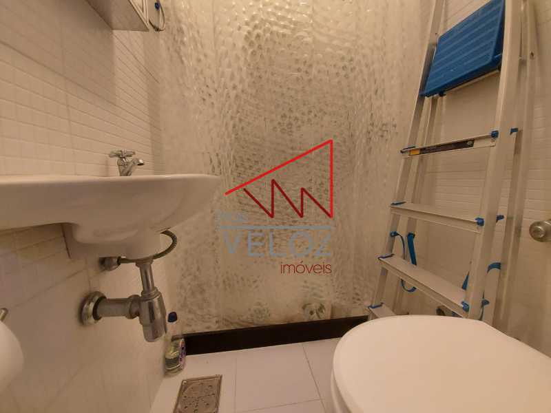 Apartamento à venda com 4 quartos, 232m² - Foto 17