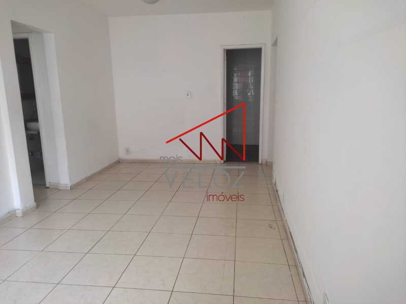 Apartamento à venda com 3 quartos, 85m² - Foto 4