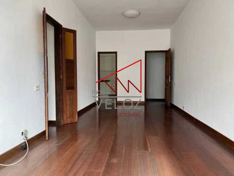 Apartamento à venda com 3 quartos, 100m² - Foto 2