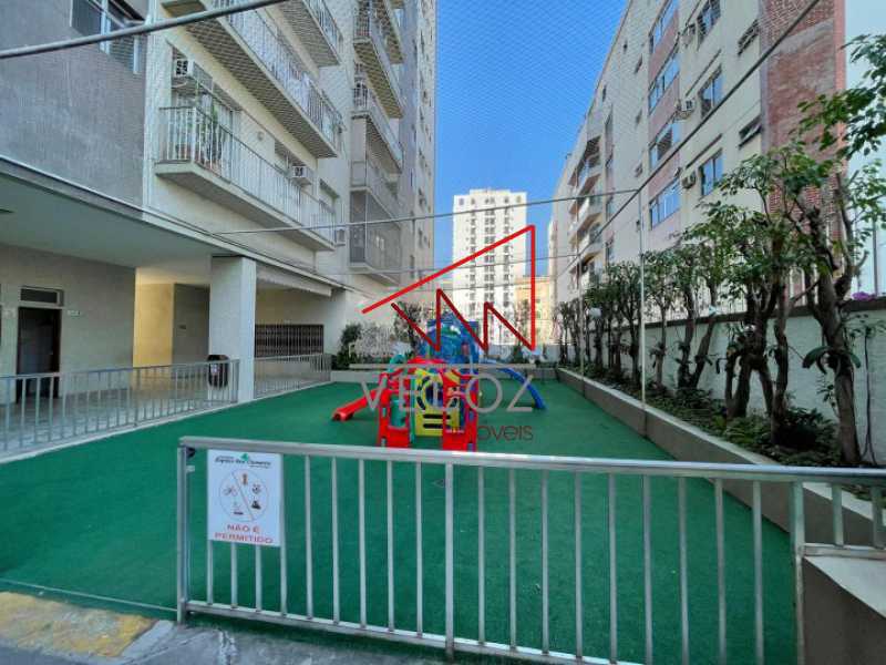 Apartamento à venda com 2 quartos, 75m² - Foto 26