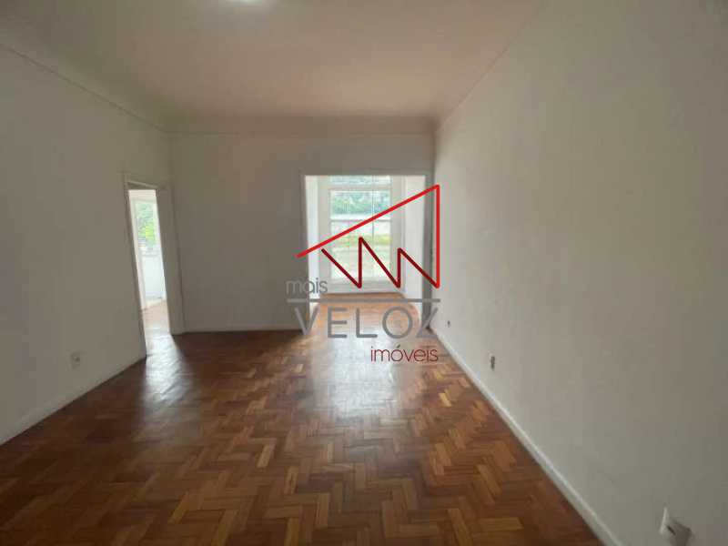 Apartamento à venda com 2 quartos, 66m² - Foto 2