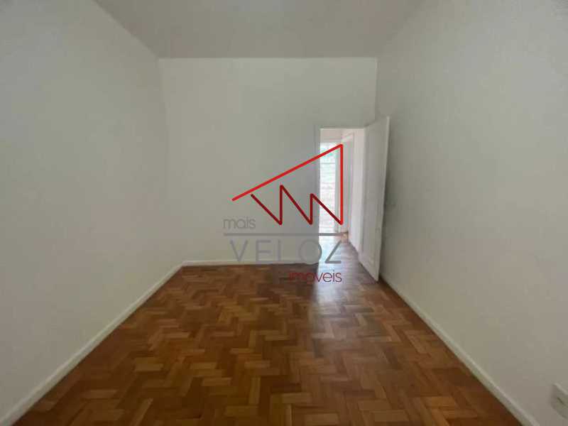 Apartamento à venda com 2 quartos, 66m² - Foto 3