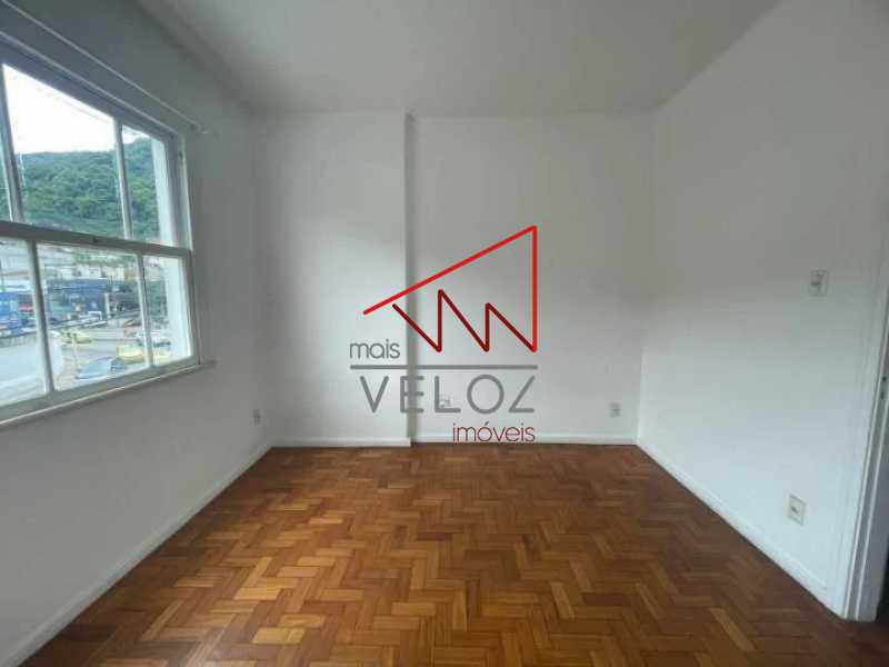 Apartamento à venda com 2 quartos, 66m² - Foto 9