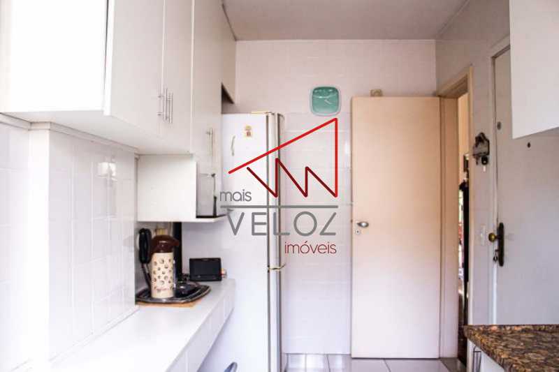 Apartamento à venda com 2 quartos, 90m² - Foto 19