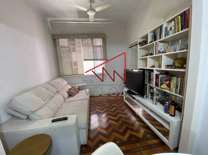 Apartamento à venda com 2 quartos, 68m² - Foto 2