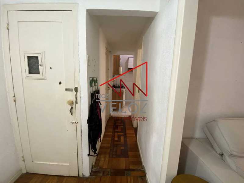 Apartamento à venda com 2 quartos, 68m² - Foto 29