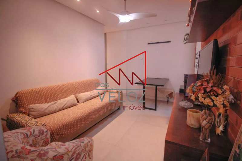 Apartamento à venda com 2 quartos, 57m² - Foto 2