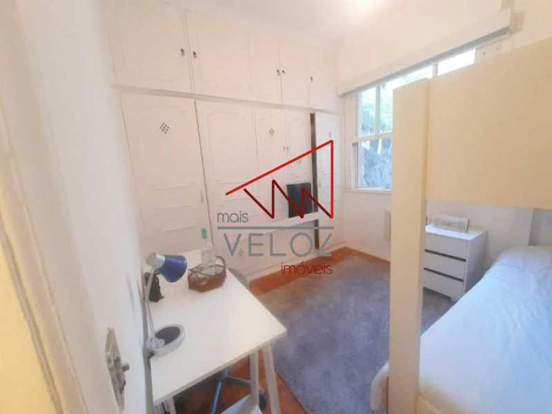 Apartamento à venda com 4 quartos, 219m² - Foto 17