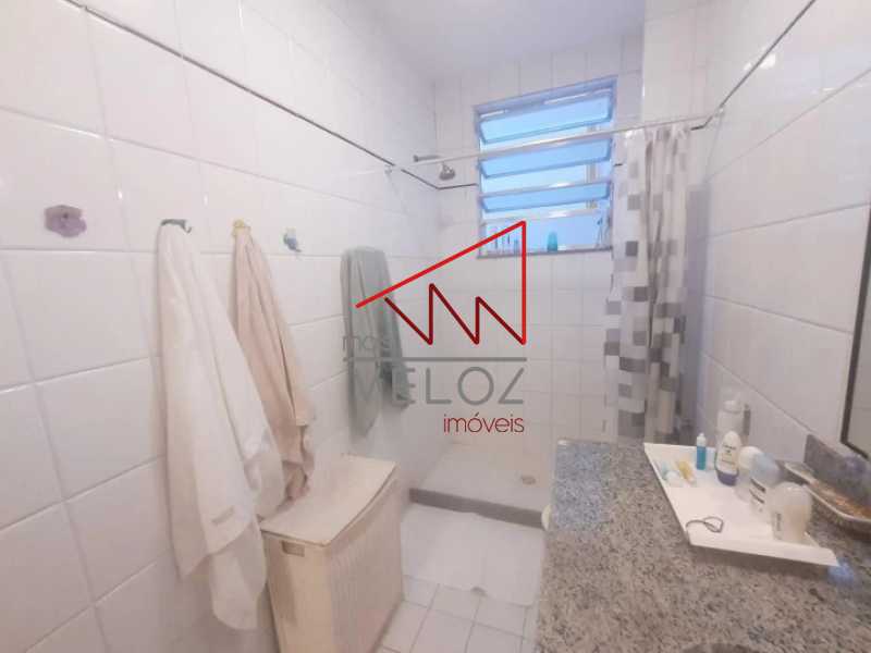 Apartamento à venda com 4 quartos, 219m² - Foto 18