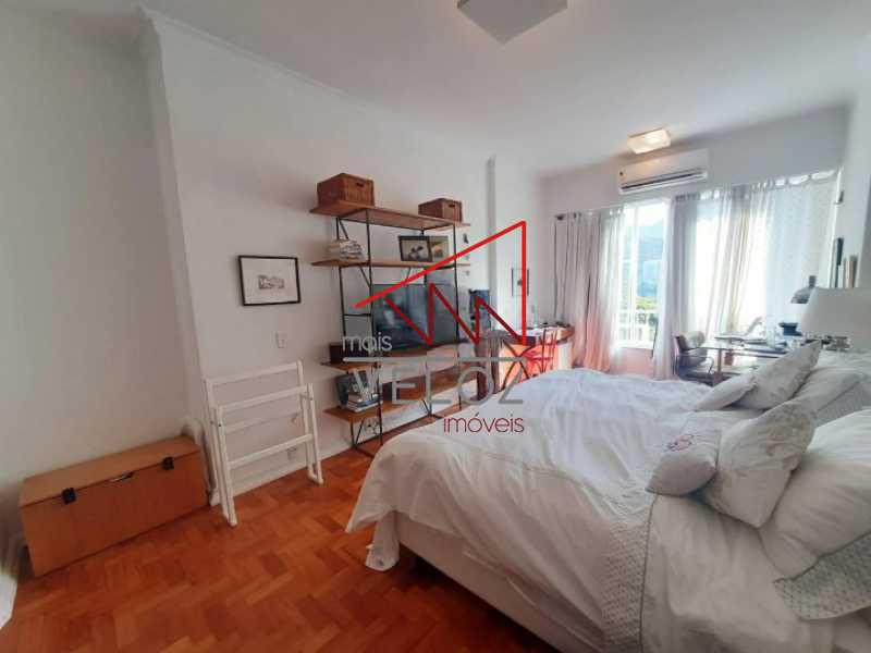 Apartamento à venda com 4 quartos, 219m² - Foto 11