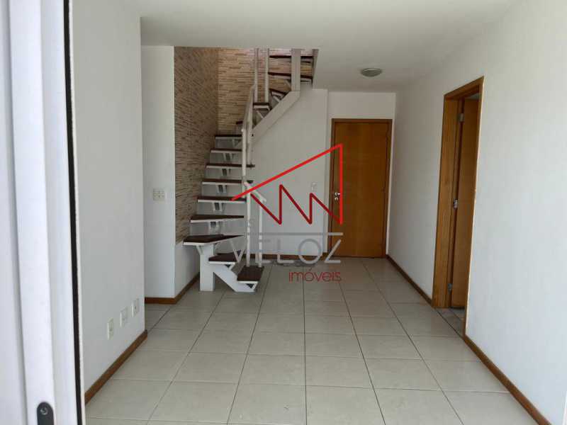 Cobertura à venda com 2 quartos, 130m² - Foto 15