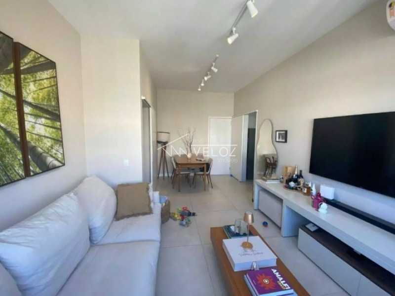 Apartamento à venda com 3 quartos, 80m² - Foto 1