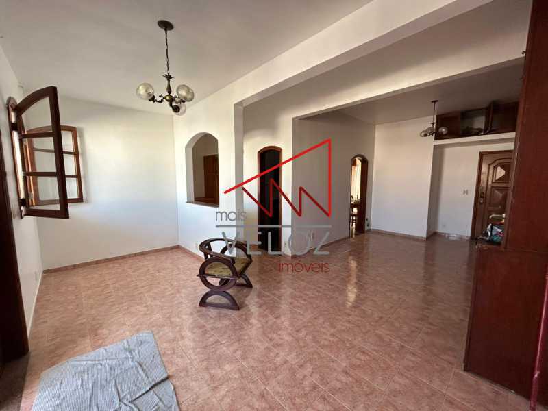 Apartamento à venda com 2 quartos, 102m² - Foto 11