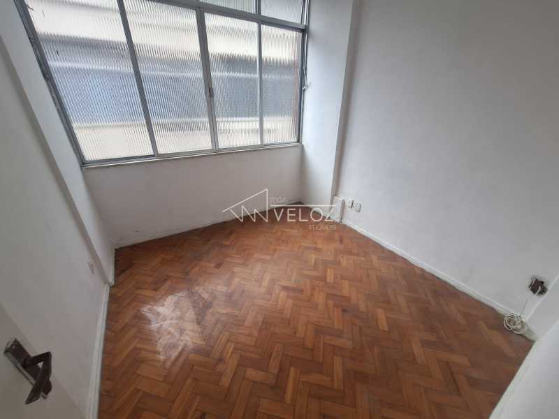 Apartamento à venda com 2 quartos, 64m² - Foto 7