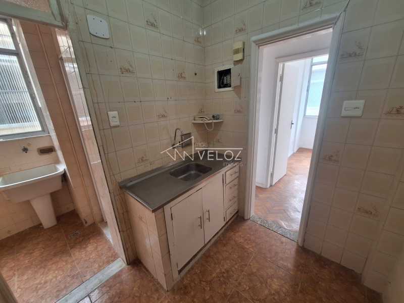 Apartamento à venda com 2 quartos, 64m² - Foto 17