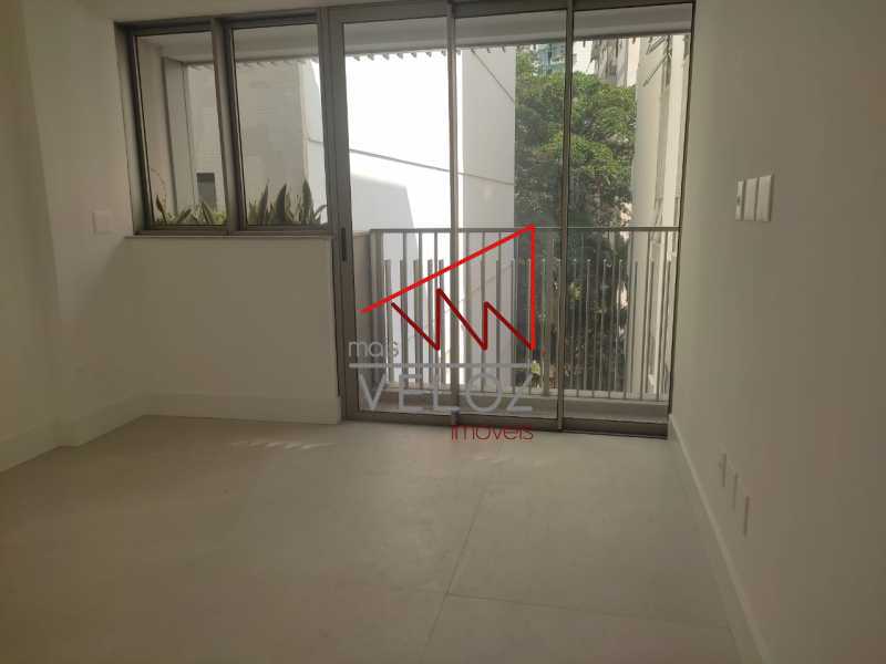 Apartamento à venda com 2 quartos, 72m² - Foto 5