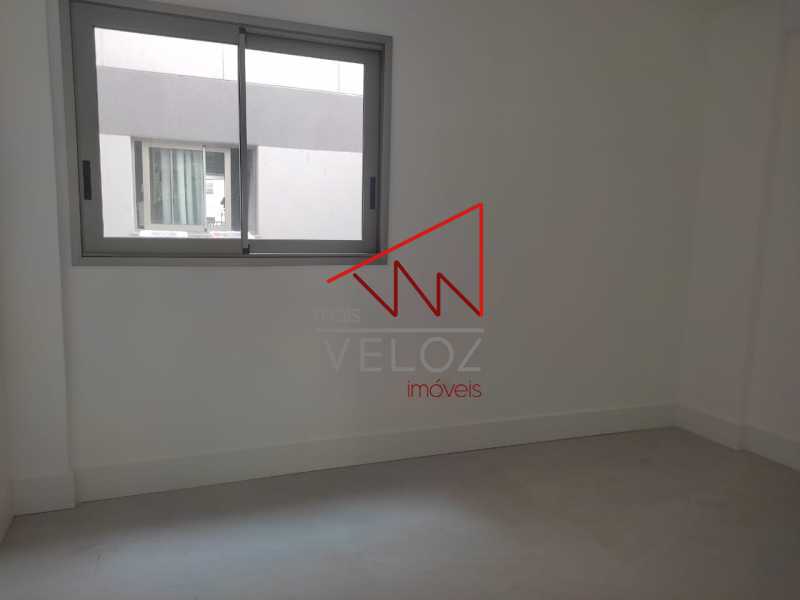 Apartamento à venda com 2 quartos, 72m² - Foto 8