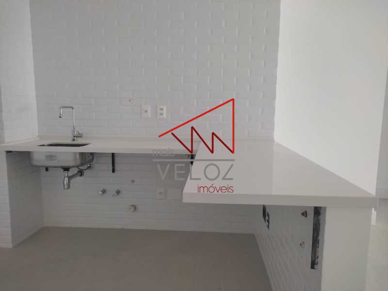 Apartamento à venda com 2 quartos, 72m² - Foto 10