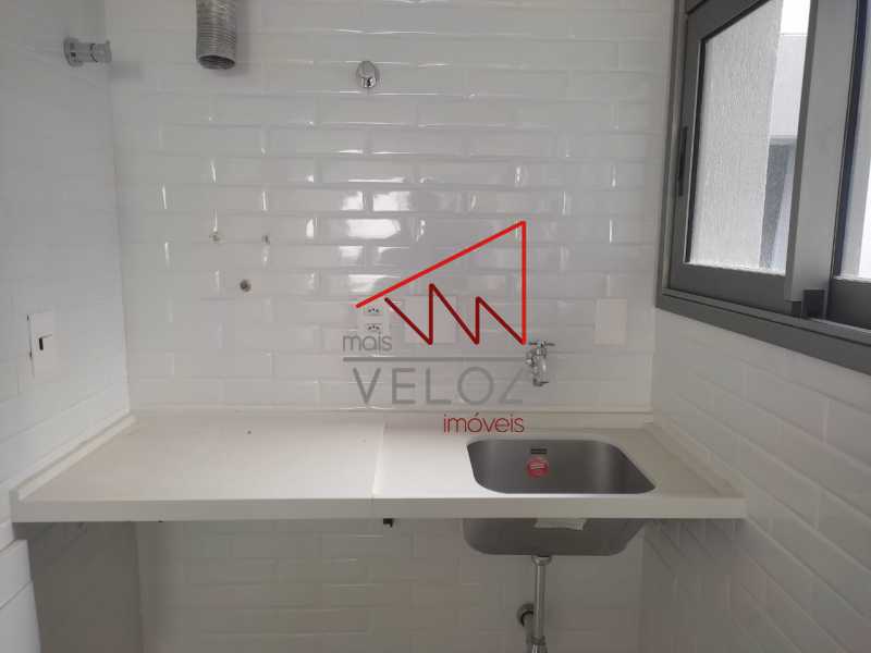 Apartamento à venda com 2 quartos, 72m² - Foto 18