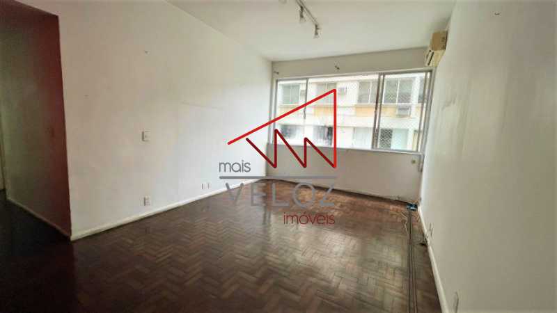 Apartamento à venda com 2 quartos, 87m² - Foto 1