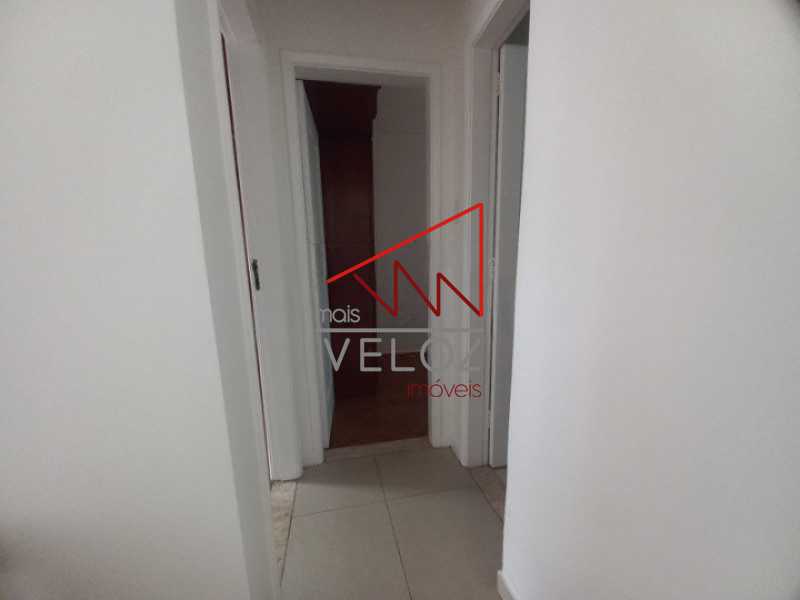 Apartamento à venda com 2 quartos, 64m² - Foto 6