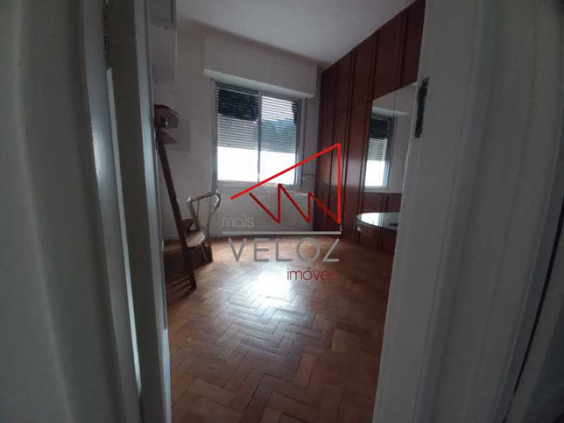 Apartamento à venda com 2 quartos, 64m² - Foto 8