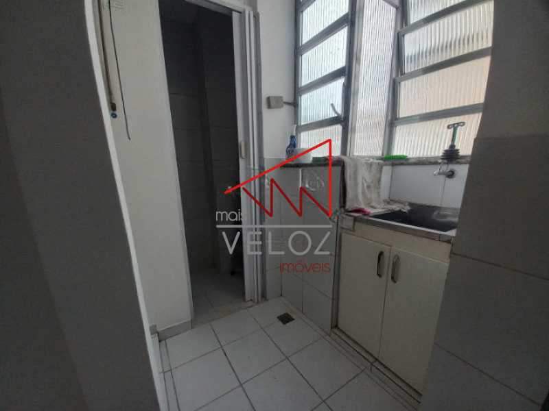 Apartamento à venda com 2 quartos, 64m² - Foto 15